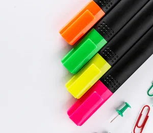 Marcadores y Crayolas